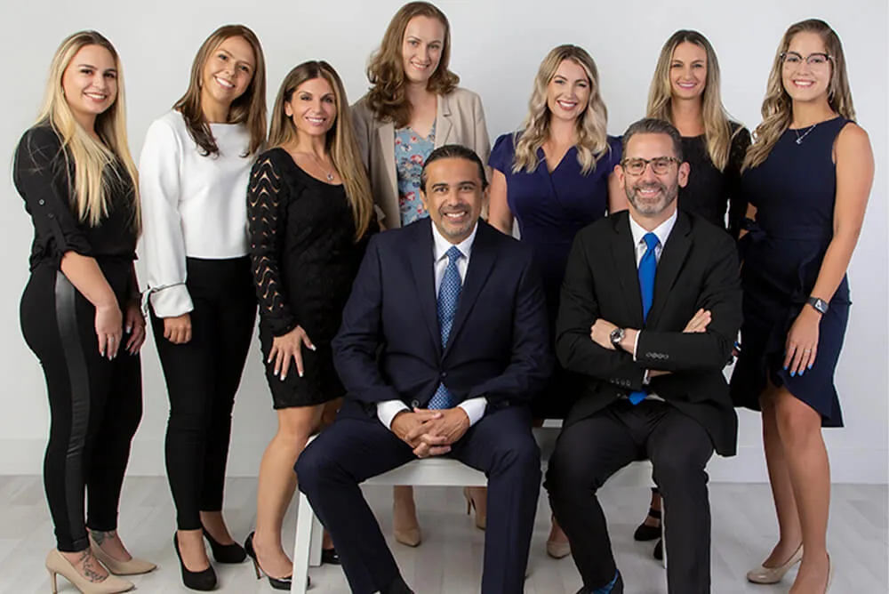 Picture of the 5th Avenue Dental staff and doctors.